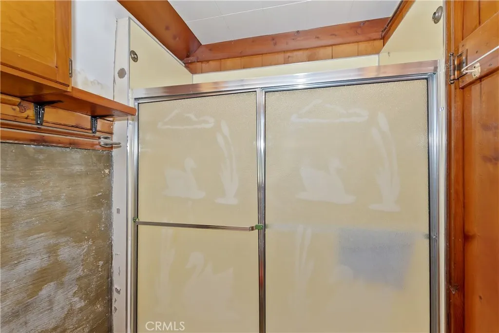 813 Eureka Drive, Big Bear Lake, California 92315 home-pic-13