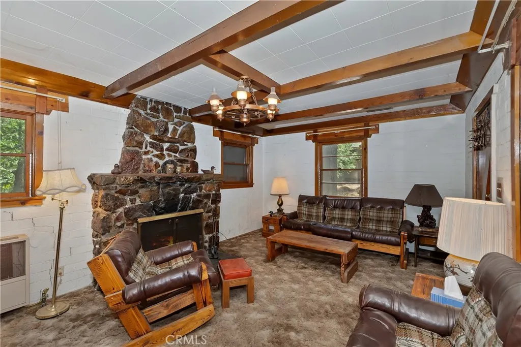 813 Eureka Drive, Big Bear Lake, California 92315 home-pic-6