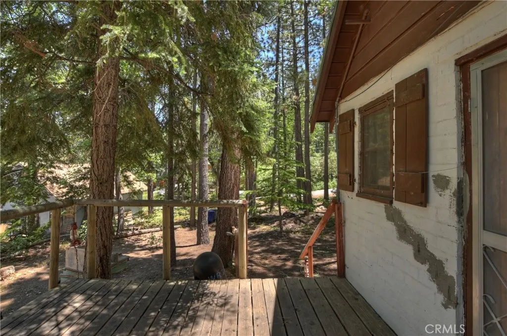 813 Eureka Drive, Big Bear Lake, California 92315 home-pic-25