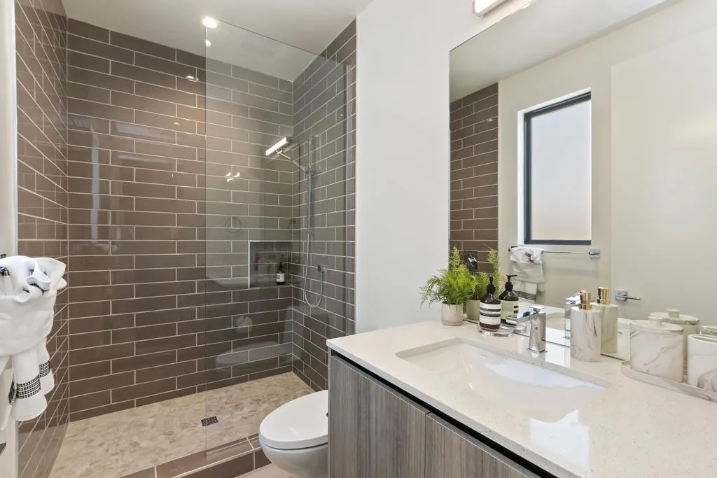 23-Bathroom 2