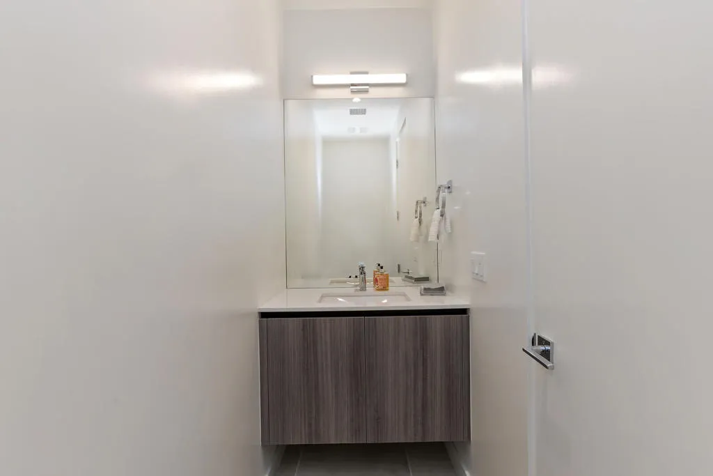 15-Powder Room