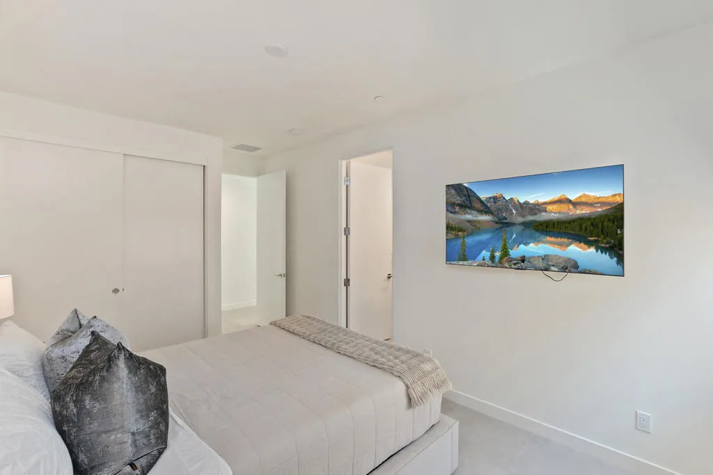 25-Bedroom 3