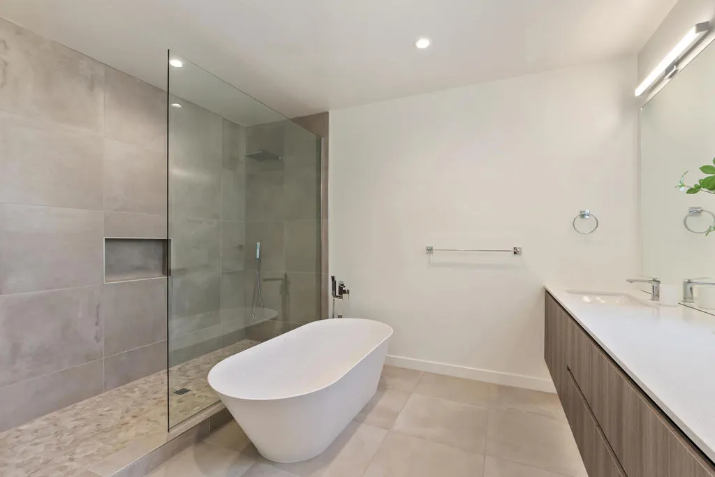 20-Primary Bathroom