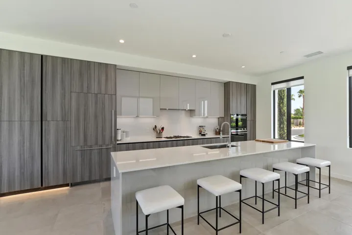 13-Kitchen