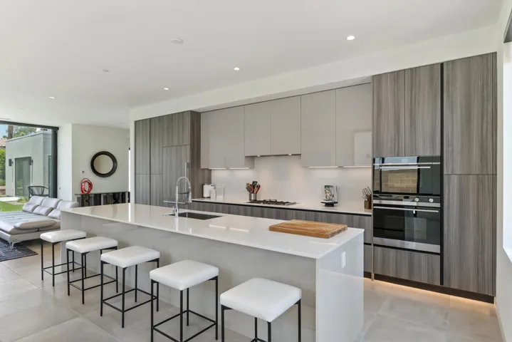 12-Kitchen