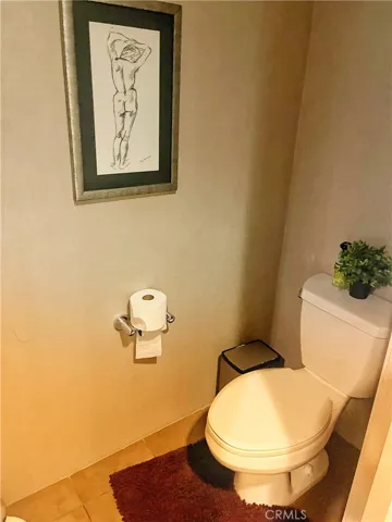 Master bedroom toilet