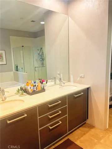 Master bedroom restroom