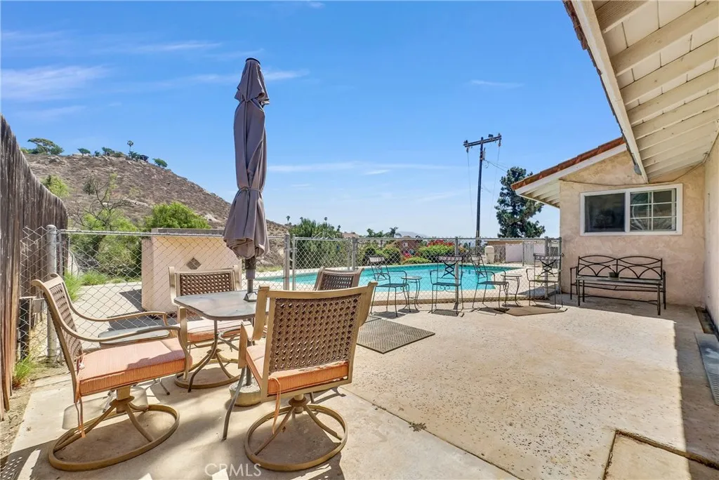 5622 Sharon Way, Jurupa Valley, California 92509 home-pic-23