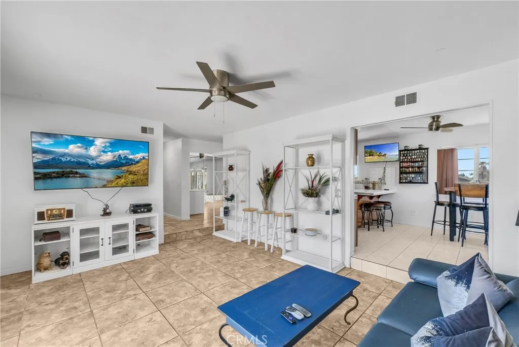 5622 Sharon Way, Jurupa Valley, California 92509 home-pic-7