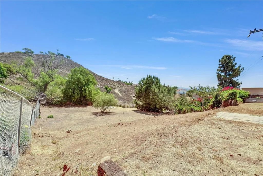 5622 Sharon Way, Jurupa Valley, California 92509 home-pic-26