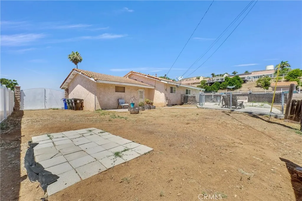 5622 Sharon Way, Jurupa Valley, California 92509 home-pic-28