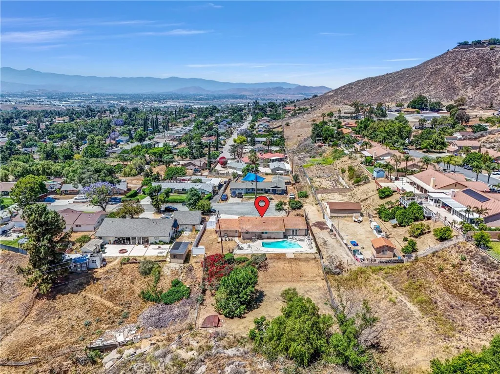 5622 Sharon Way, Jurupa Valley, California 92509 home-pic-30