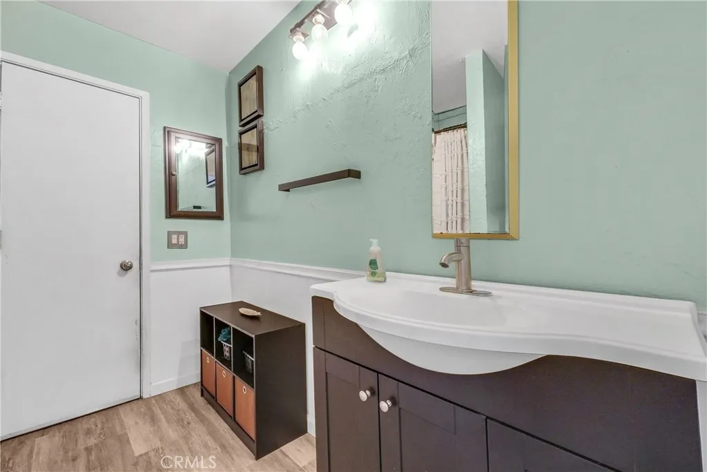 5622 Sharon Way, Jurupa Valley, California 92509 home-pic-20