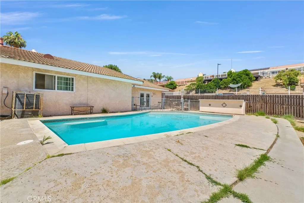 5622 Sharon Way, Jurupa Valley, California 92509 home-pic-27