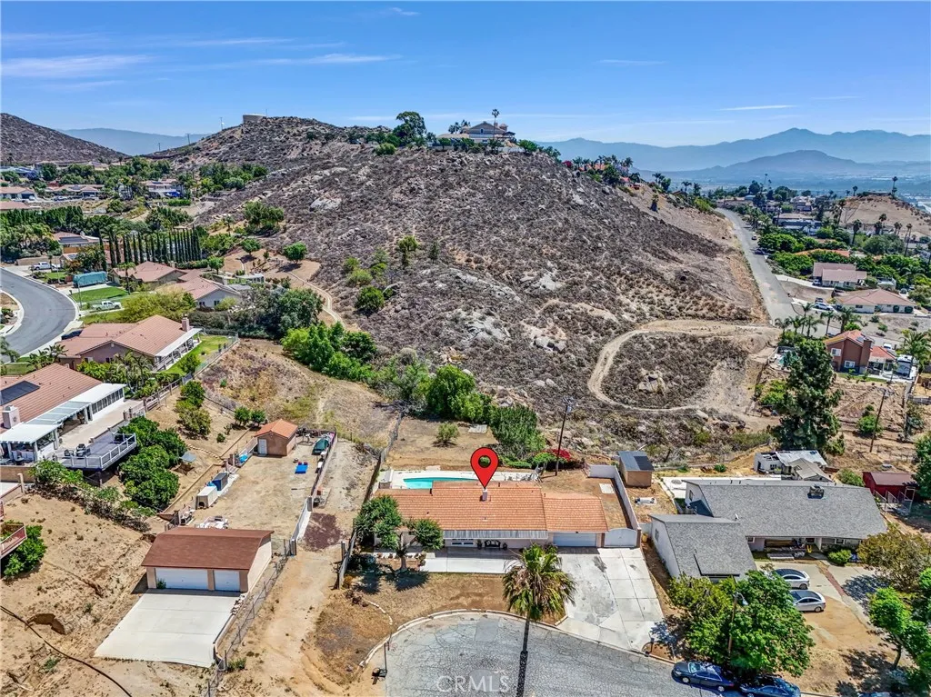 5622 Sharon Way, Jurupa Valley, California 92509 home-pic-31