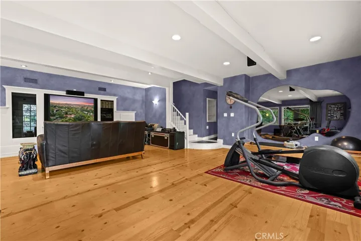 5920 Colodny Drive, Agoura Hills, California 91301