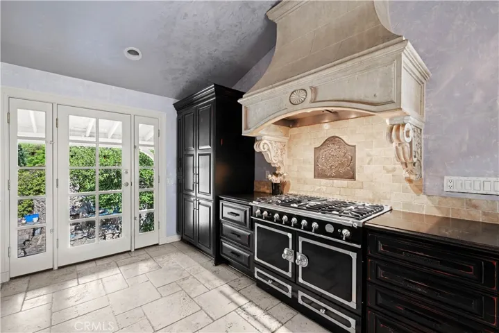 5920 Colodny Drive, Agoura Hills, California 91301