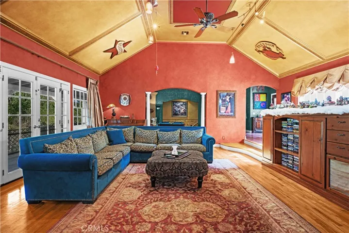 5920 Colodny Drive, Agoura Hills, California 91301
