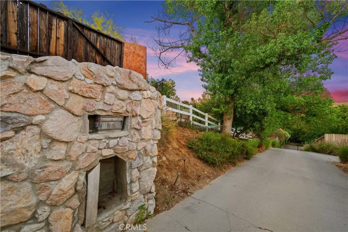 5920 Colodny Drive, Agoura Hills, California 91301