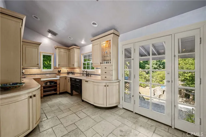 5920 Colodny Drive, Agoura Hills, California 91301