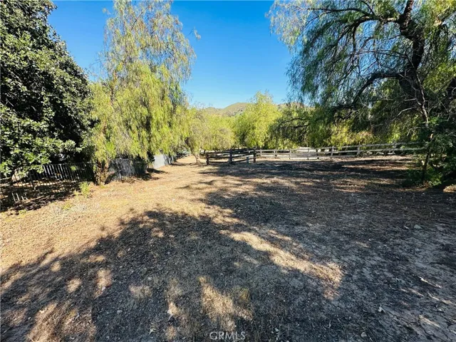5920 Colodny Drive, Agoura Hills, California 91301