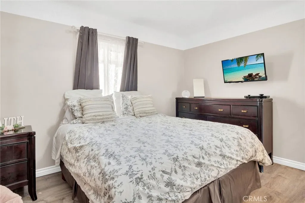 3341 Wisconsin Avenue, South Gate, California 90280 home-pic-15