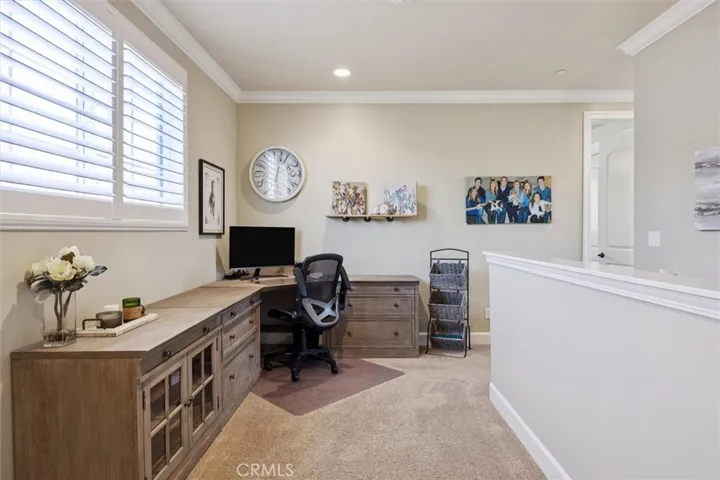 Upstairs flex space