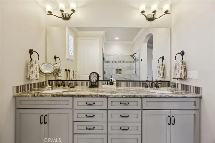 upstairs primary bathroom