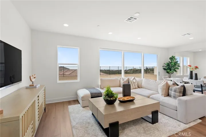 948 Visalia Place, San Marcos, California 92069