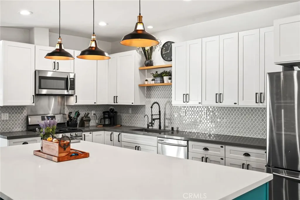 4941 Catamaran Street, Oxnard, California 93035 home-pic-13