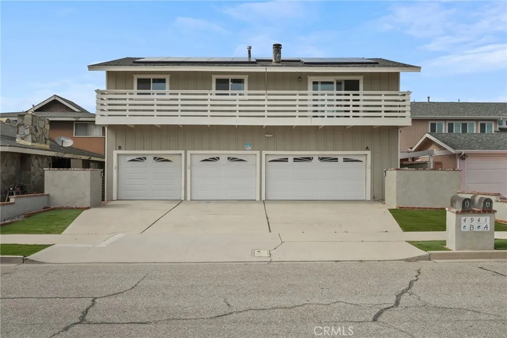 4941 Catamaran Street, Oxnard, California 93035 home-pic-1