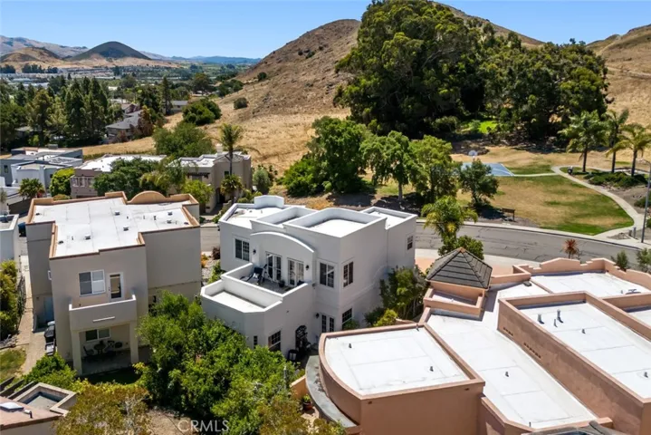 530 Bluerock Drive, San Luis Obispo, California 93401