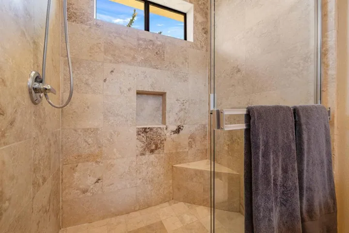 32-web-or-mls-8M4A7236