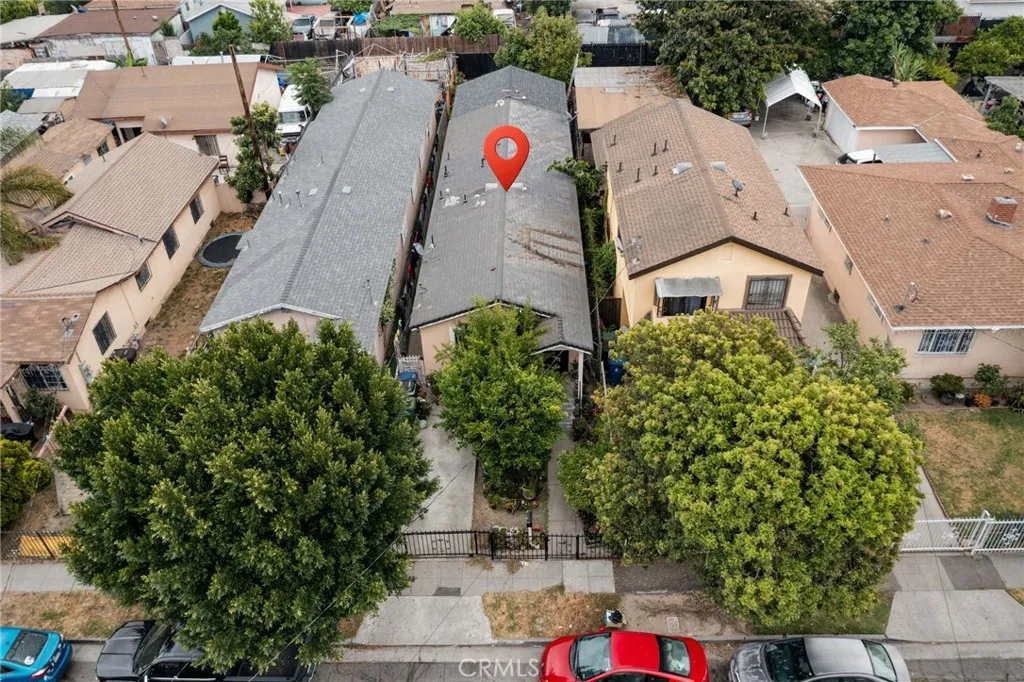 9514 Juniper Street, Los Angeles, California 90002 home-pic-17