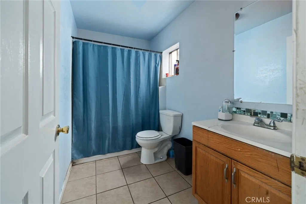 9514 Juniper Street, Los Angeles, California 90002 home-pic-14