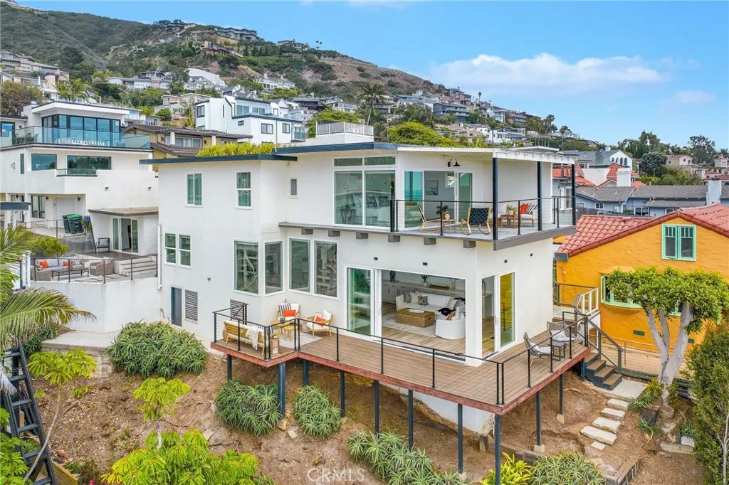 Front of House facing Ocean