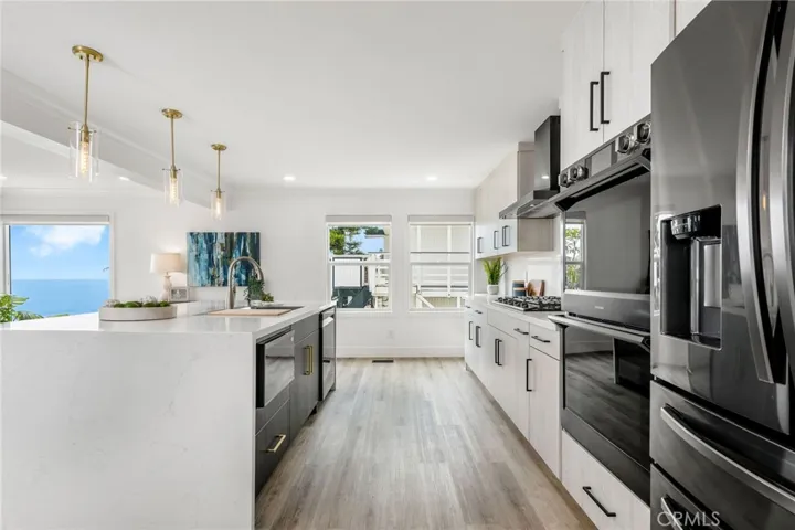 Large updated Kitchen
