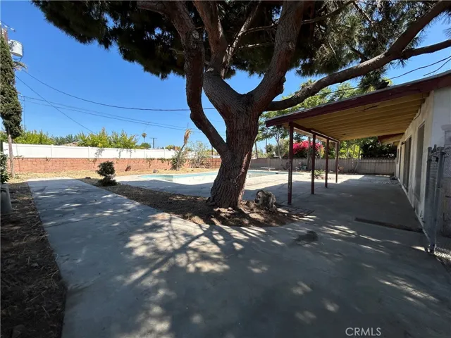 6910 Bellaire Avenue, North Hollywood, California 91605