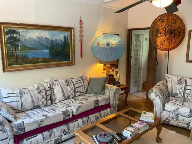 Living room towards bathroom