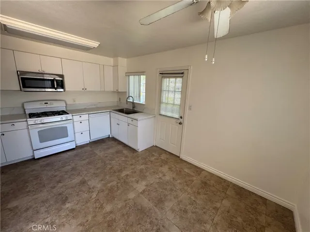 435 Hamilton Street A, Costa Mesa, California 92627