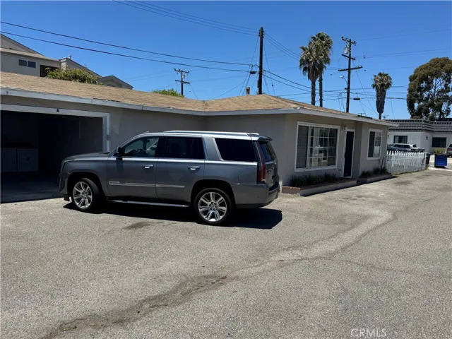 435 Hamilton Street A, Costa Mesa, California 92627