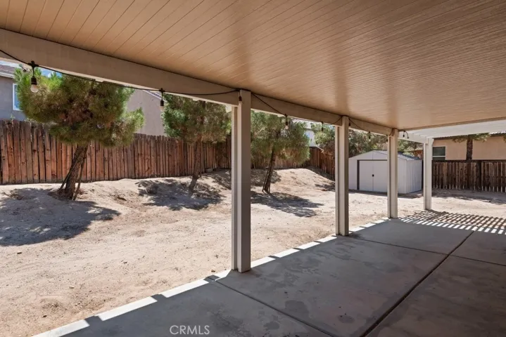 14075 Tourmaline Street, Hesperia, California 92344