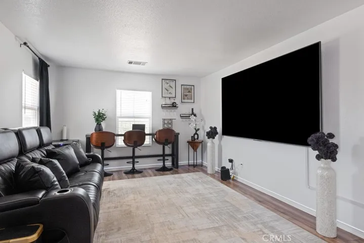 14075 Tourmaline Street, Hesperia, California 92344