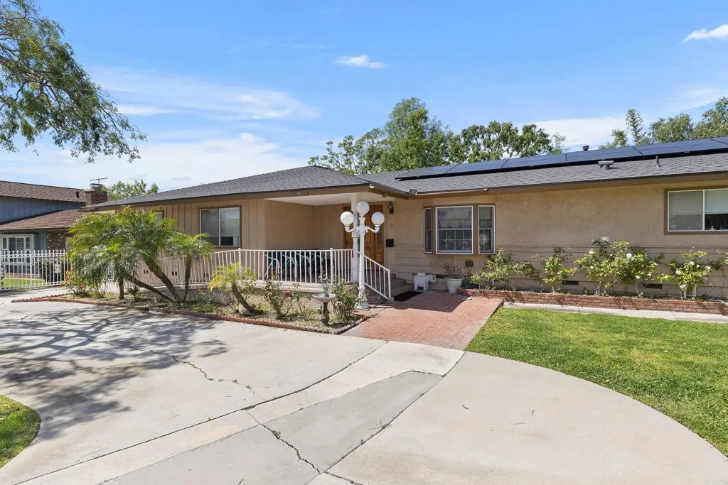 13021 Hewes Avenue, Santa Ana, California 92705, 5 Bedrooms Bedrooms, ,3 BathroomsBathrooms,Residential,For Sale,Hewes,NDP2506460