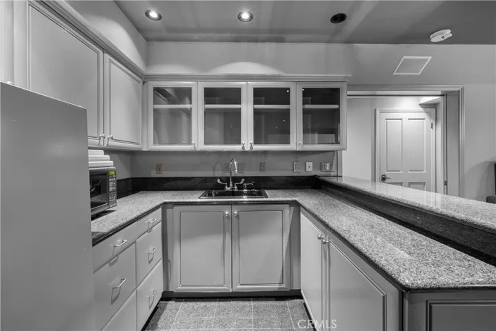 25472 Via Acorde, Valencia, California 91355