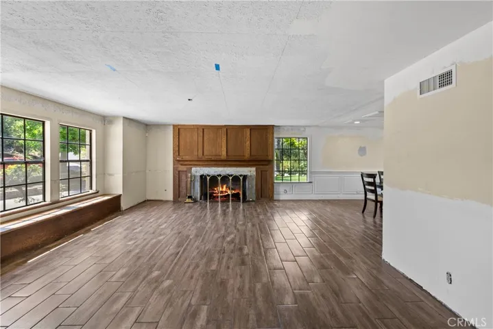 25472 Via Acorde, Valencia, California 91355