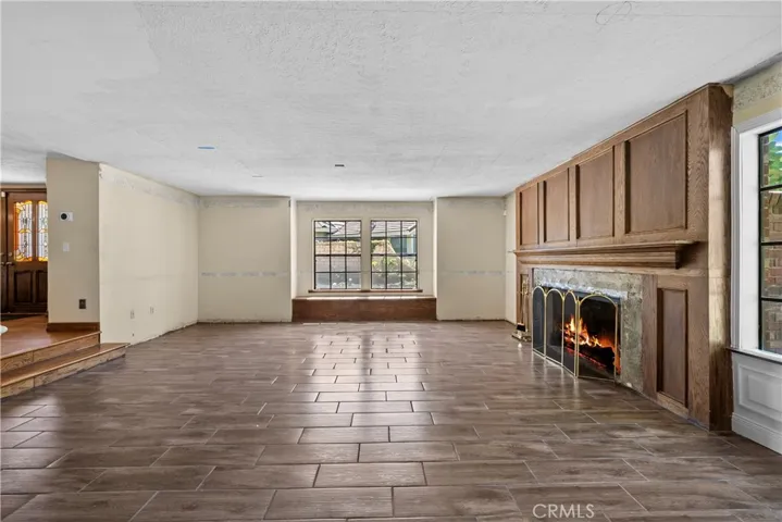 25472 Via Acorde, Valencia, California 91355