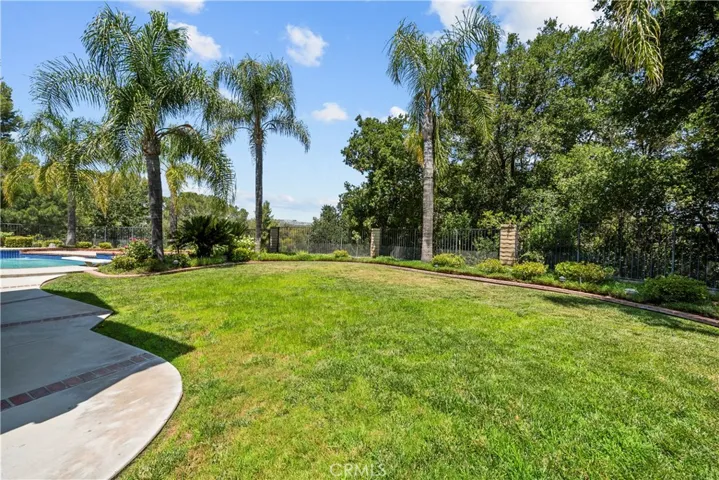 25472 Via Acorde, Valencia, California 91355