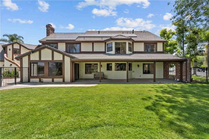 25472 Via Acorde, Valencia, California 91355