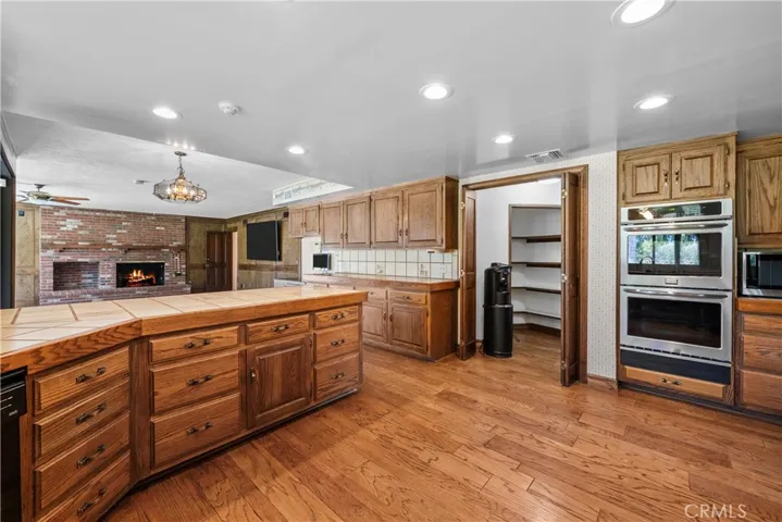 25472 Via Acorde, Valencia, California 91355